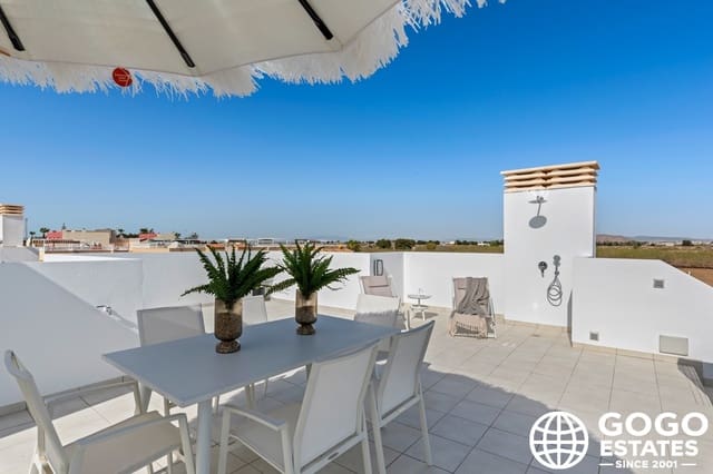 3 sypialnia Willa na sprzedaż w Centro, Los Alcázares z basenem garażem - 544 841 € (Ref: 9971286)