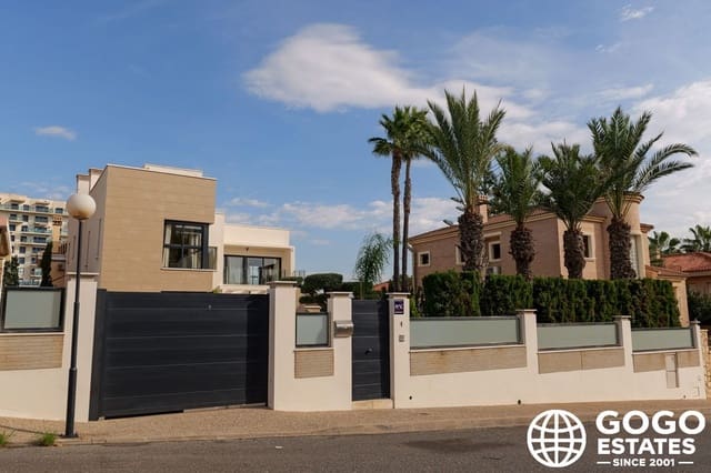 3 soveværelse Villa til salg i La Veleta, Torrevieja med swimmingpool garage - € 1.630.000 (Ref: 9971311)