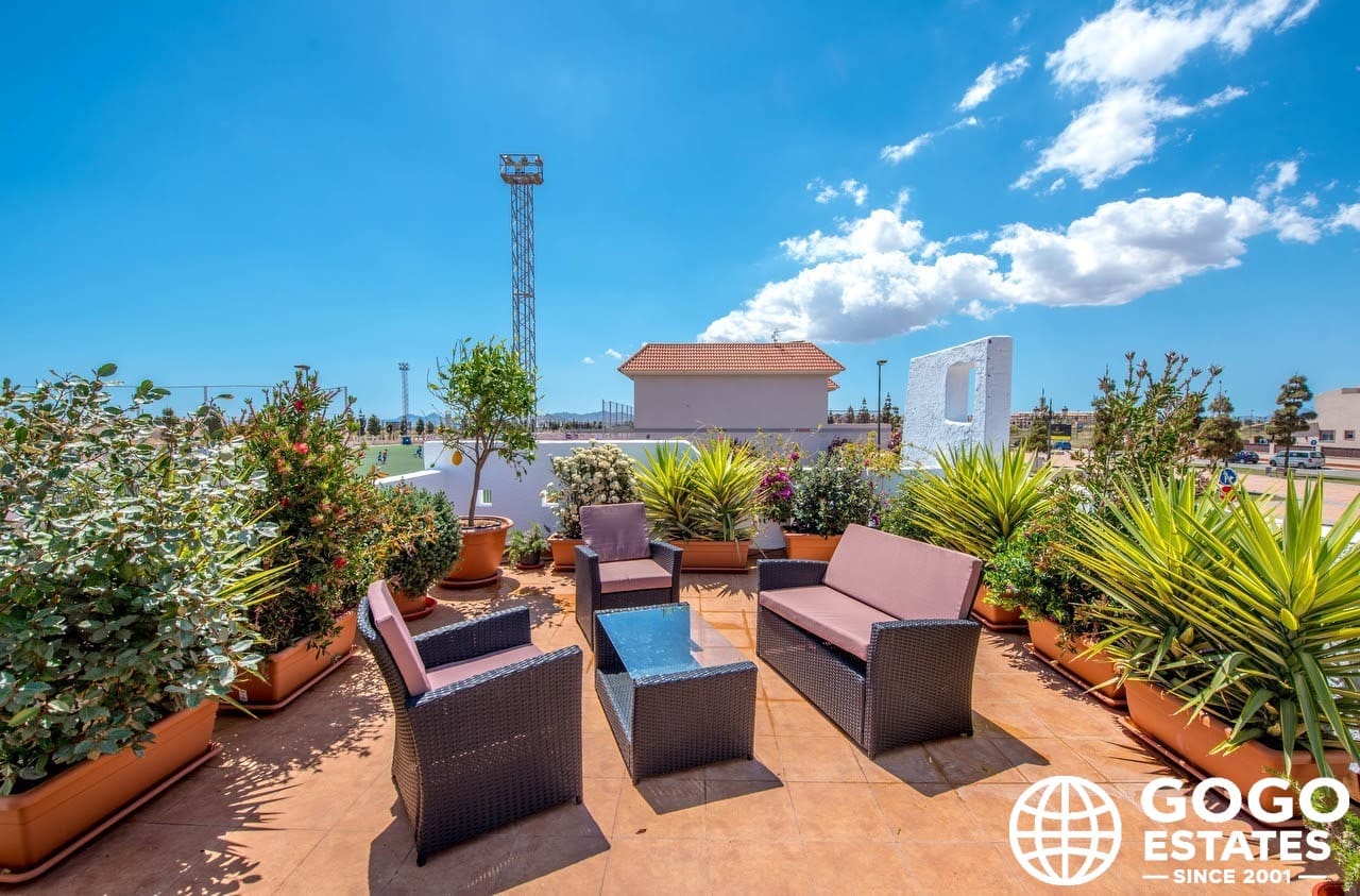 3 bedroom Villa for sale in Los Alcazares with pool - € 397,650 (Ref: 9971315)