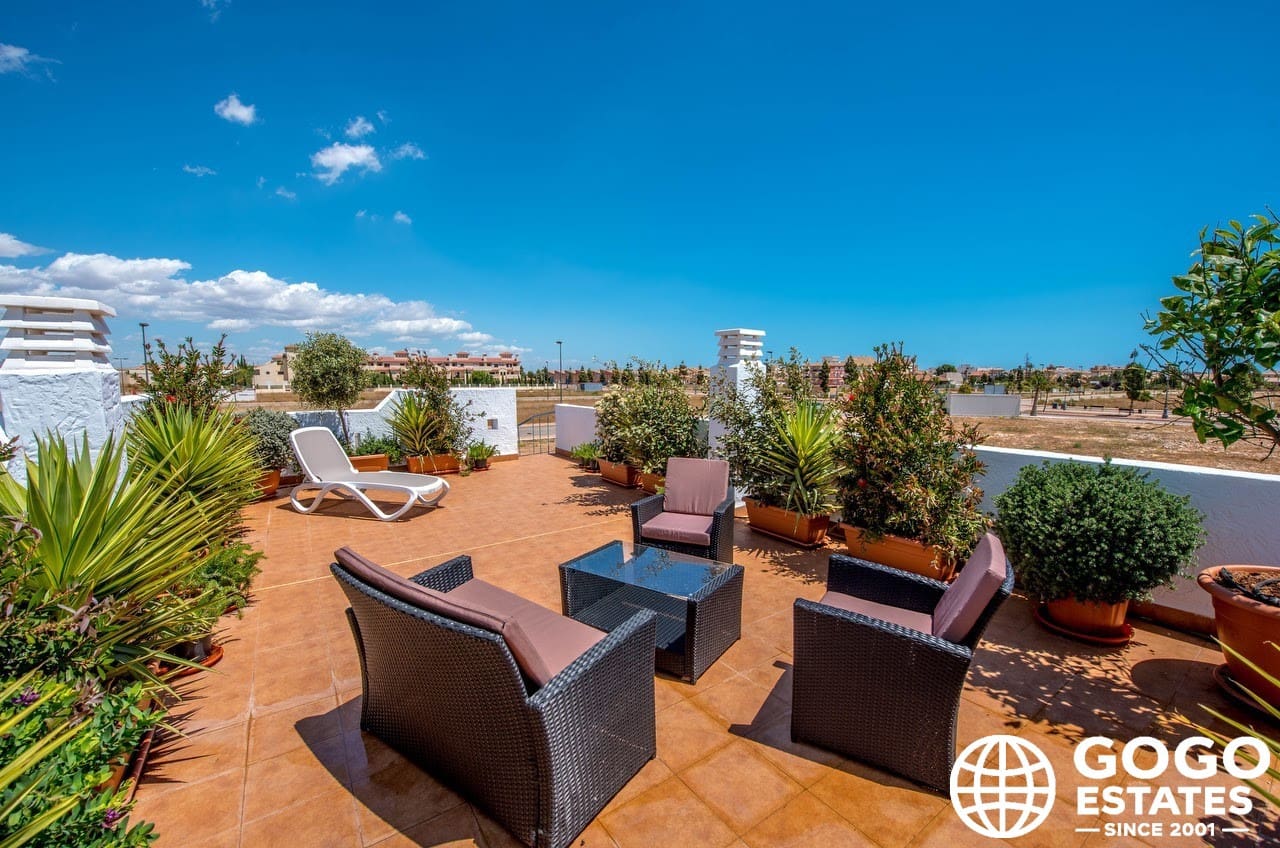3 bedroom Villa for sale in Los Alcazares with pool - € 397,650 (Ref: 9971315)