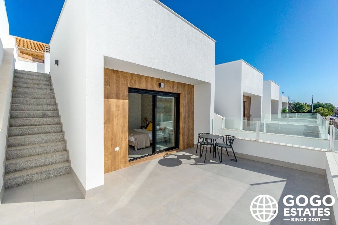 3 chambre Villa/Maison Mitoyenne à vendre à San Pedro del Pinatar avec piscine garage - 380 000 € (Ref: 9971317)