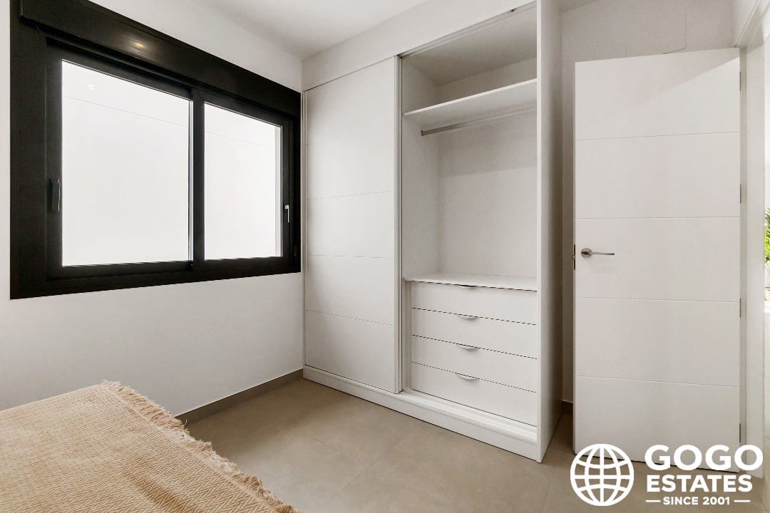 3 chambre Villa/Maison Mitoyenne à vendre à San Pedro del Pinatar avec piscine garage - 380 000 € (Ref: 9971317)