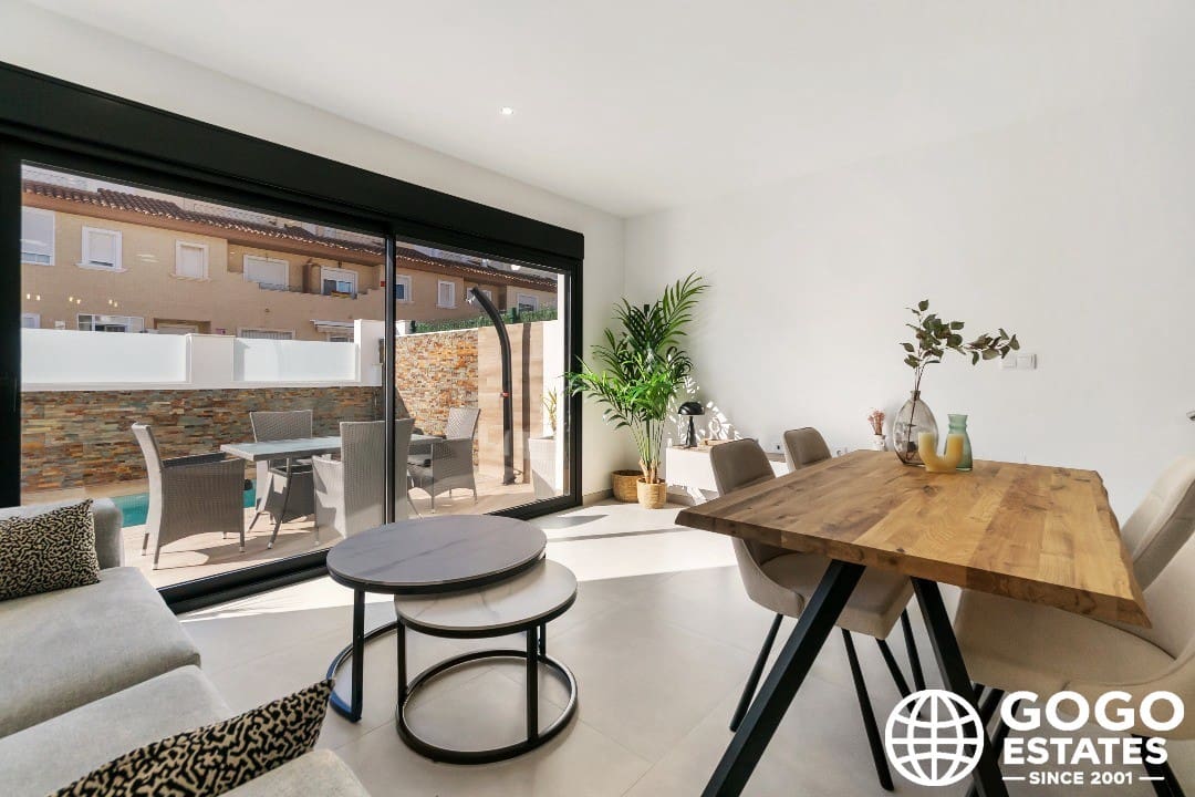 3 chambre Villa/Maison Mitoyenne à vendre à San Pedro del Pinatar avec piscine garage - 380 000 € (Ref: 9971317)