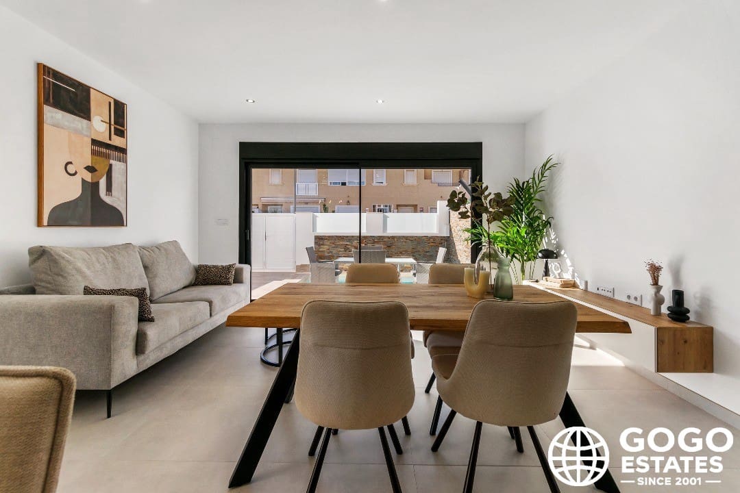 3 chambre Villa/Maison Mitoyenne à vendre à San Pedro del Pinatar avec piscine garage - 380 000 € (Ref: 9971317)