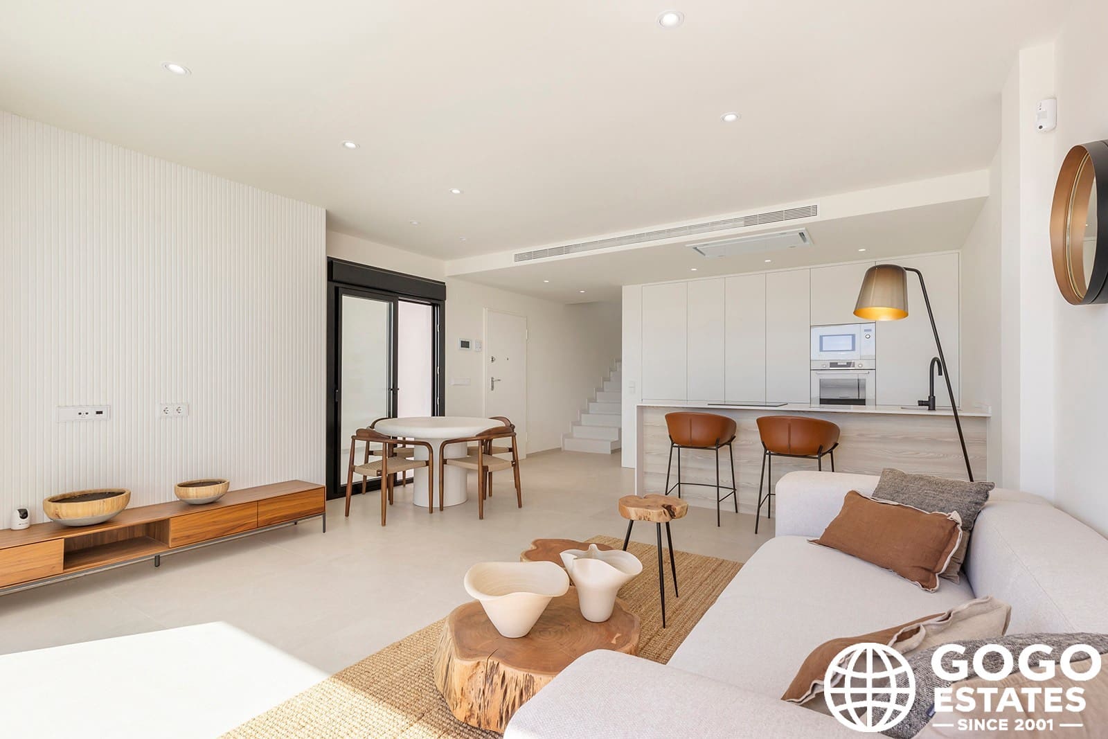 Chalet de 3 habitaciones en Los Alcázares en venta con piscina - 489.000 € (Ref: 9971352)