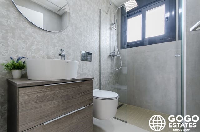 4 slaapkamer Villa te koop in San Miguel de Salinas met zwembad garage - € 630.000 (Ref: 9971368)