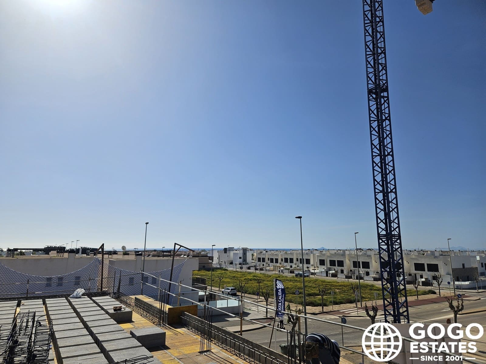 Bungalow de 3 habitaciones en Pilar de la Horadada en venta con piscina - 380.000 € (Ref: 9971376)