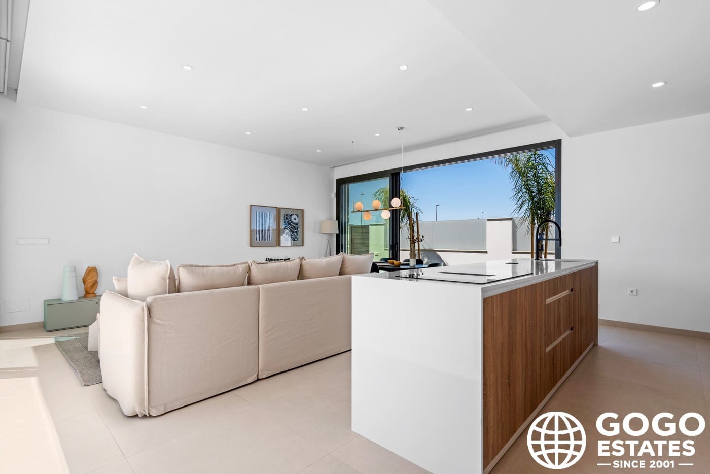 3 soveværelse Villa til salg i Los Alcazares med swimmingpool - € 499.900 (Ref: 9971387)