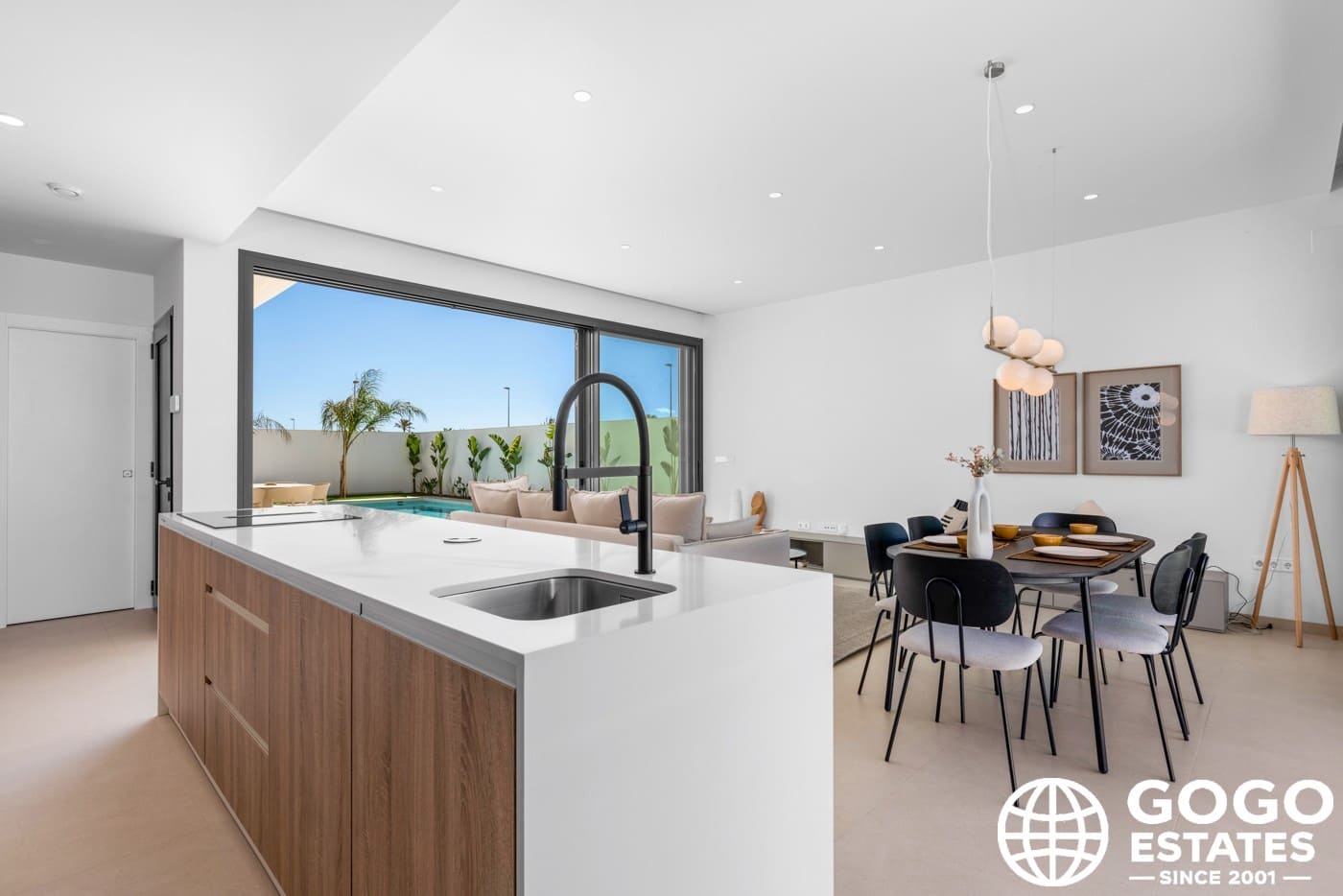 3 soveværelse Villa til salg i Los Alcazares med swimmingpool - € 499.900 (Ref: 9971387)