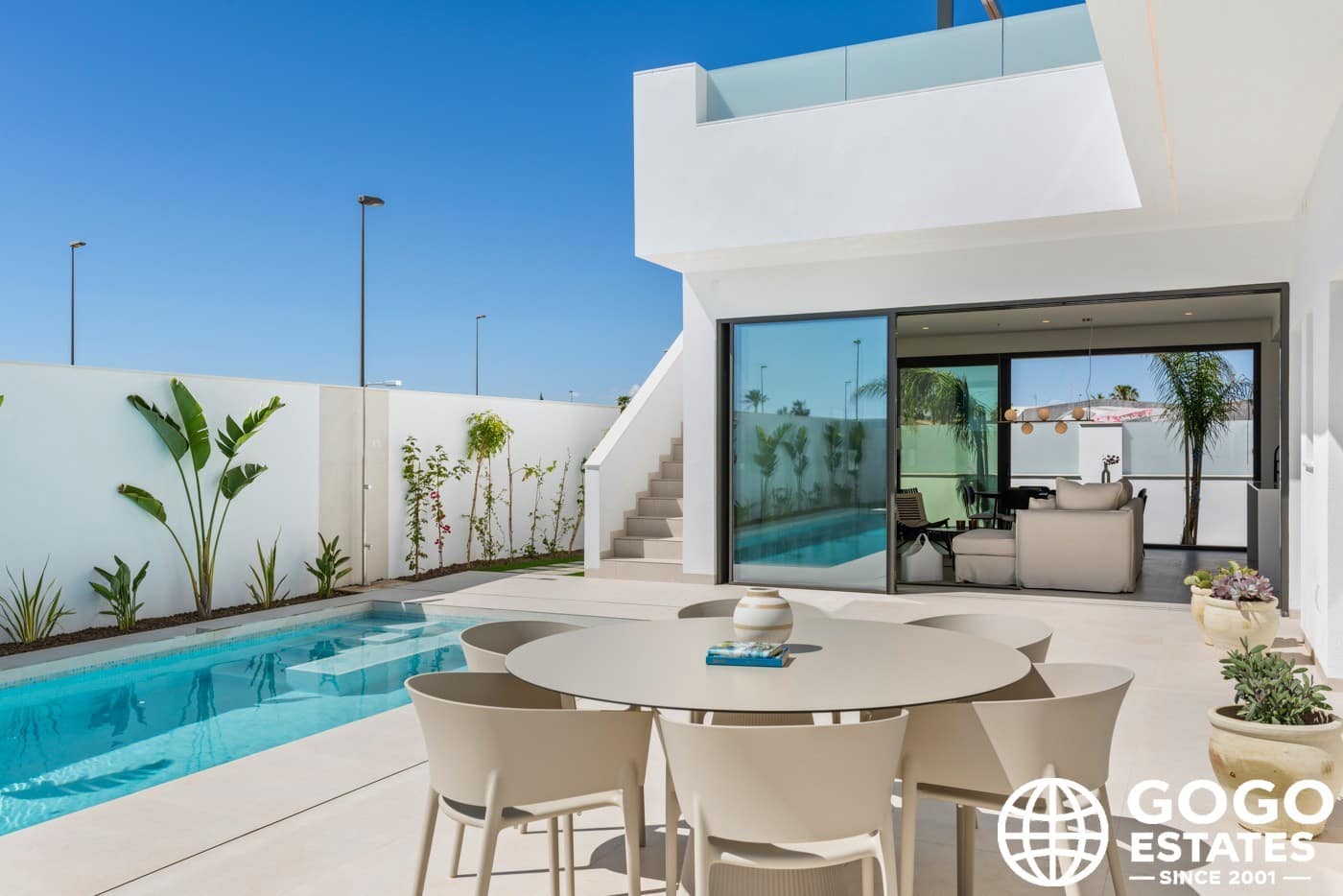 3 soveværelse Villa til salg i Los Alcazares med swimmingpool - € 499.900 (Ref: 9971387)