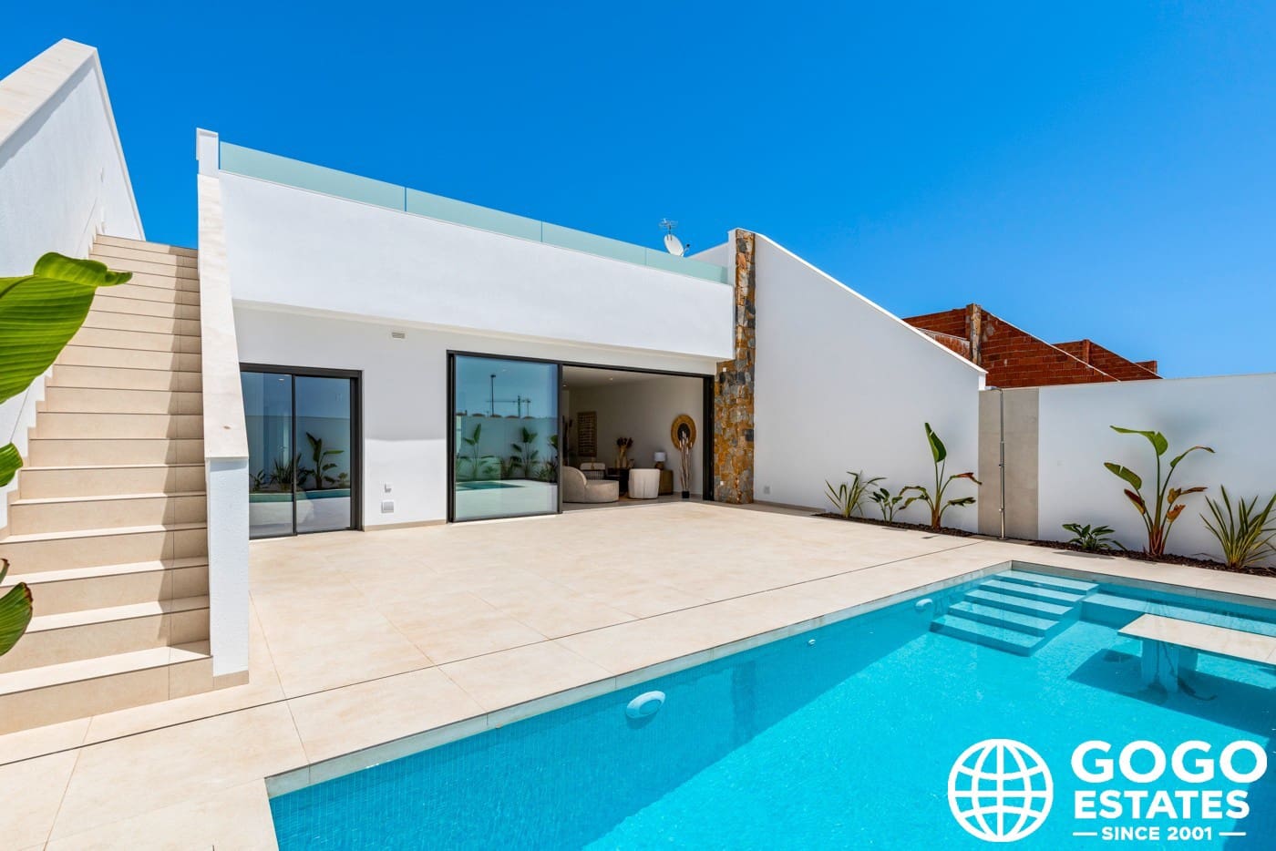 3 soveværelse Villa til salg i Los Alcazares med swimmingpool - € 499.900 (Ref: 9971387)