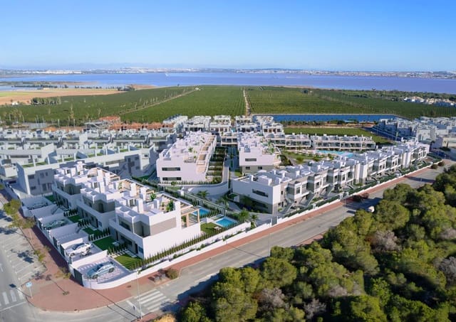 2 quarto Bungalow para venda em Los Balcones - Los Altos, Torrevieja com piscina - 298 000 € (Ref: 10077296)