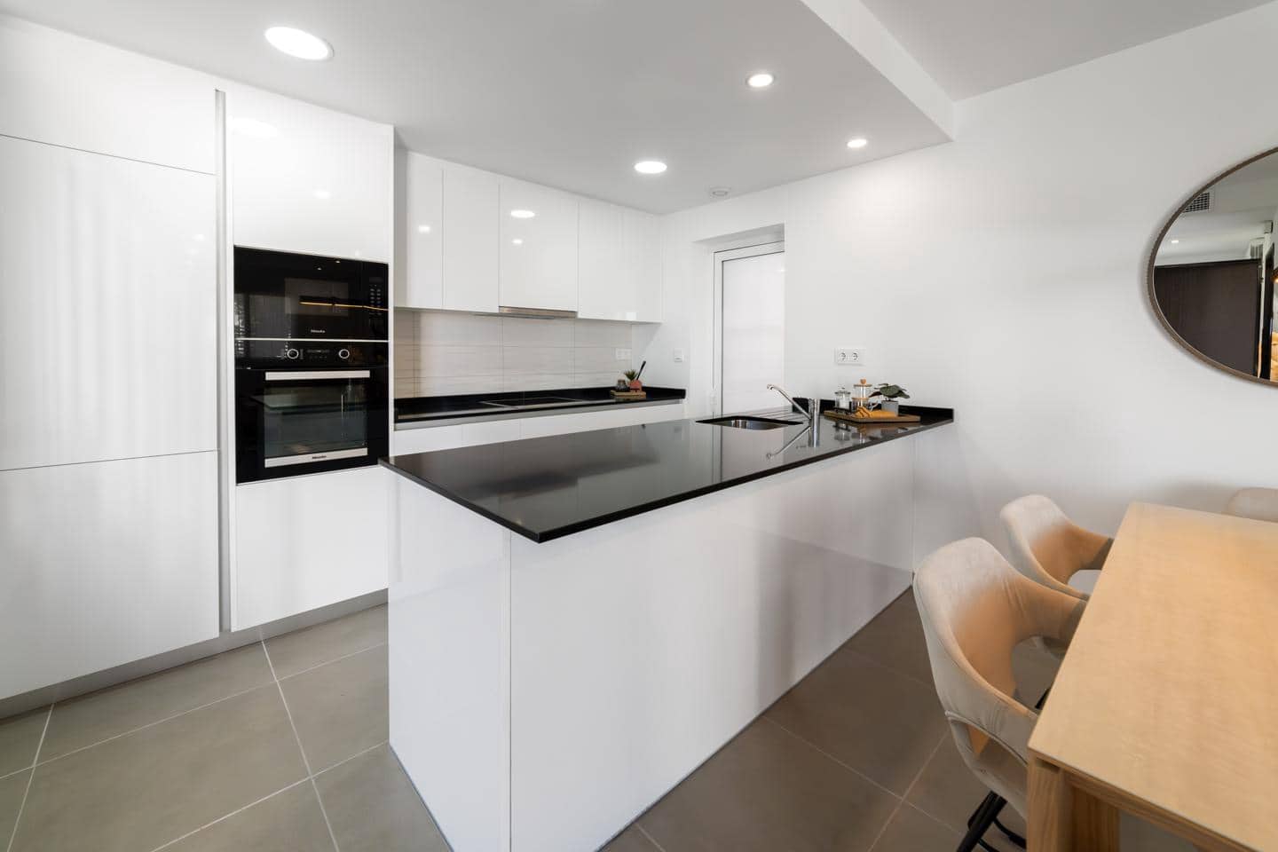 2 sypialnia Mieszkanie na sprzedaż w San Juan de los Terreros z basenem garażem - 383 000 € (Ref: 10113496)