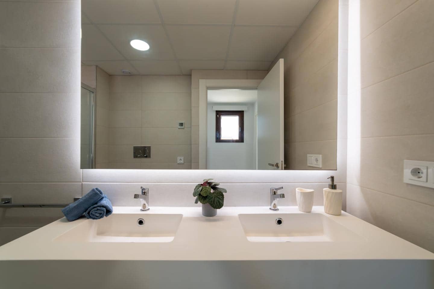 2 sypialnia Mieszkanie na sprzedaż w San Juan de los Terreros z basenem garażem - 383 000 € (Ref: 10113496)