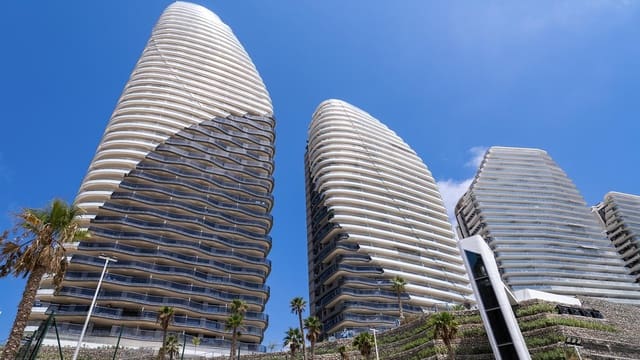 3 quarto Apartamento para venda em Playa Poniente, Benidorm com piscina garagem - 1 346 000 € (Ref: 10118399)