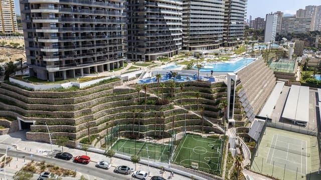 3 quarto Apartamento para venda em Playa Poniente, Benidorm com piscina garagem - 1 346 000 € (Ref: 10118399)