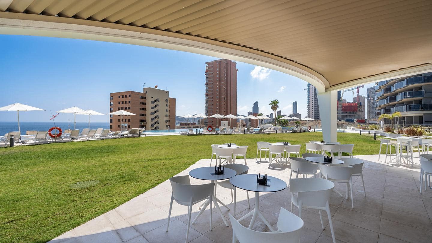 3 quarto Apartamento para venda em Benidorm com piscina garagem - 1 346 000 € (Ref: 10118399)