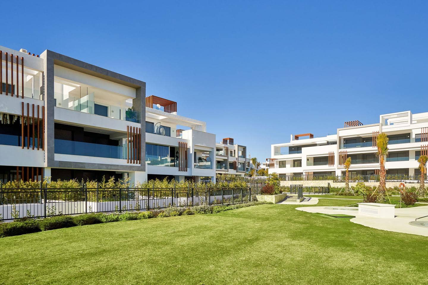 2 sovrum Lägenhet till salu i Estepona med pool garage - 540 000 € (Ref: 10118400)