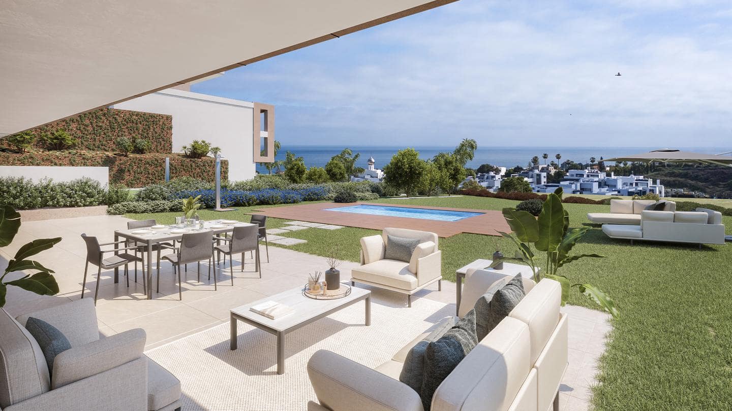 Piso de 3 habitaciones en Estepona en venta con piscina - 675.000 € (Ref: 10118405)