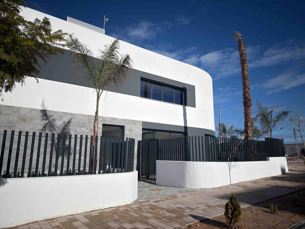 2 soveværelse Bungalow til salg i Torrevieja med swimmingpool garage - € 338.000 (Ref: 10132134)