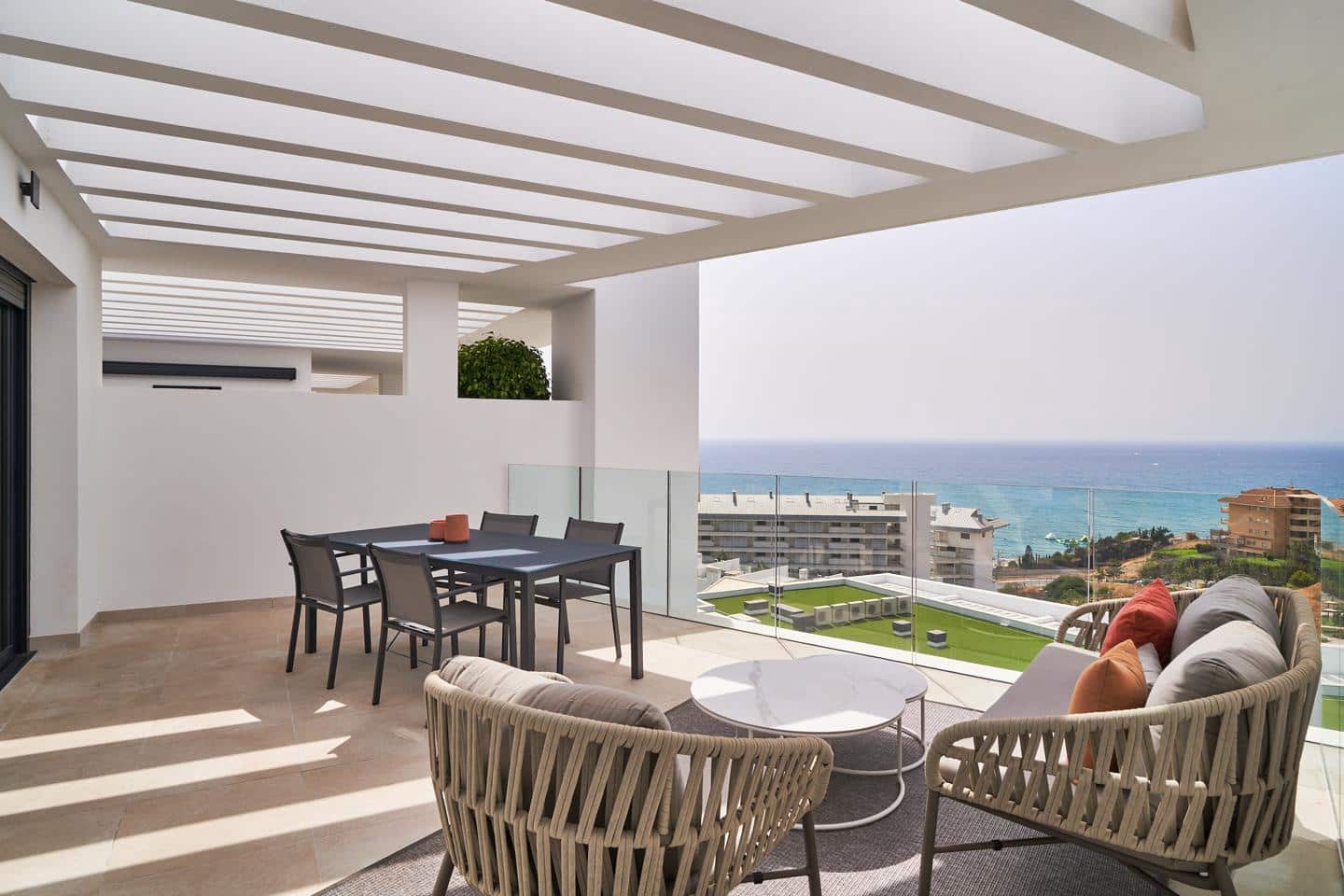2 slaapkamer Flat te koop in Fuengirola met zwembad garage - € 635.000 (Ref: 10134831)