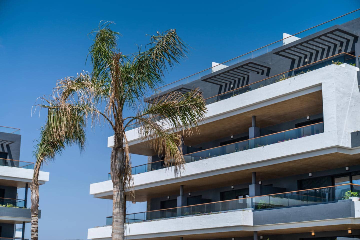 Piso de 3 habitaciones en Torrevieja en venta con piscina garaje - 384.000 € (Ref: 10135090)