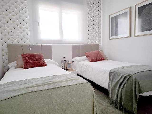 1 bedroom Flat for sale in El Chaparral - La Siesta - La Torreta, Torrevieja with pool garage - € 229,000 (Ref: 9080757)