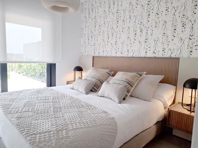 1 bedroom Flat for sale in El Chaparral - La Siesta - La Torreta, Torrevieja with pool garage - € 229,000 (Ref: 9080757)