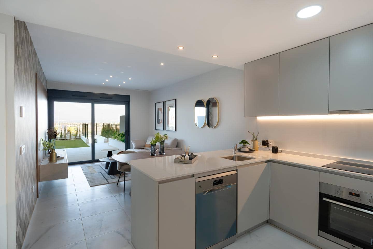 1 makuuhuone Asunto myytävänä paikassa San Juan de los Terreros mukana uima-altaan 
autotalli - 236 000 € (Ref: 9412810)