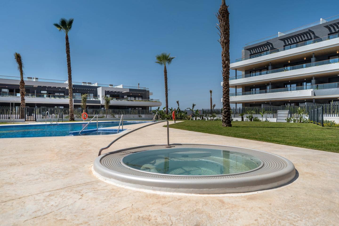 1 makuuhuone Asunto myytävänä paikassa San Juan de los Terreros mukana uima-altaan 
autotalli - 236 000 € (Ref: 9412810)