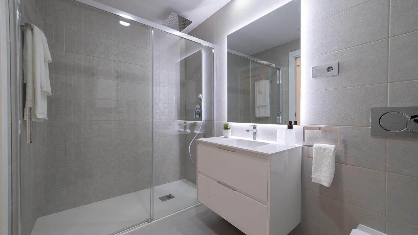 3 sypialnia Mieszkanie na sprzedaż w Benidorm z basenem garażem - 489 000 € (Ref: 9412929)