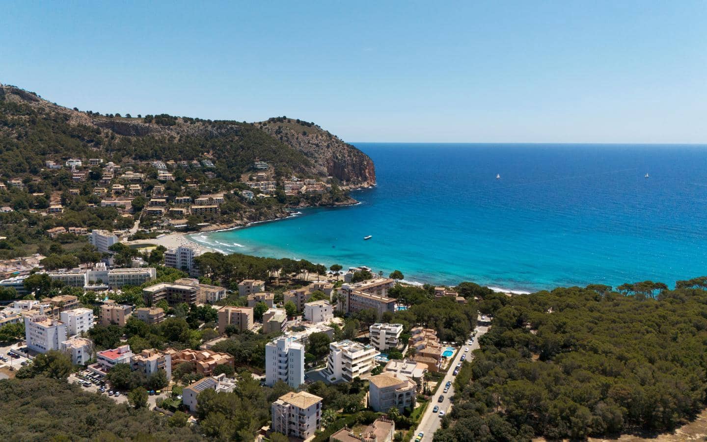 2 bedroom Flat for sale in Canyamel with pool garage - € 436,000 (Ref: 9412930)