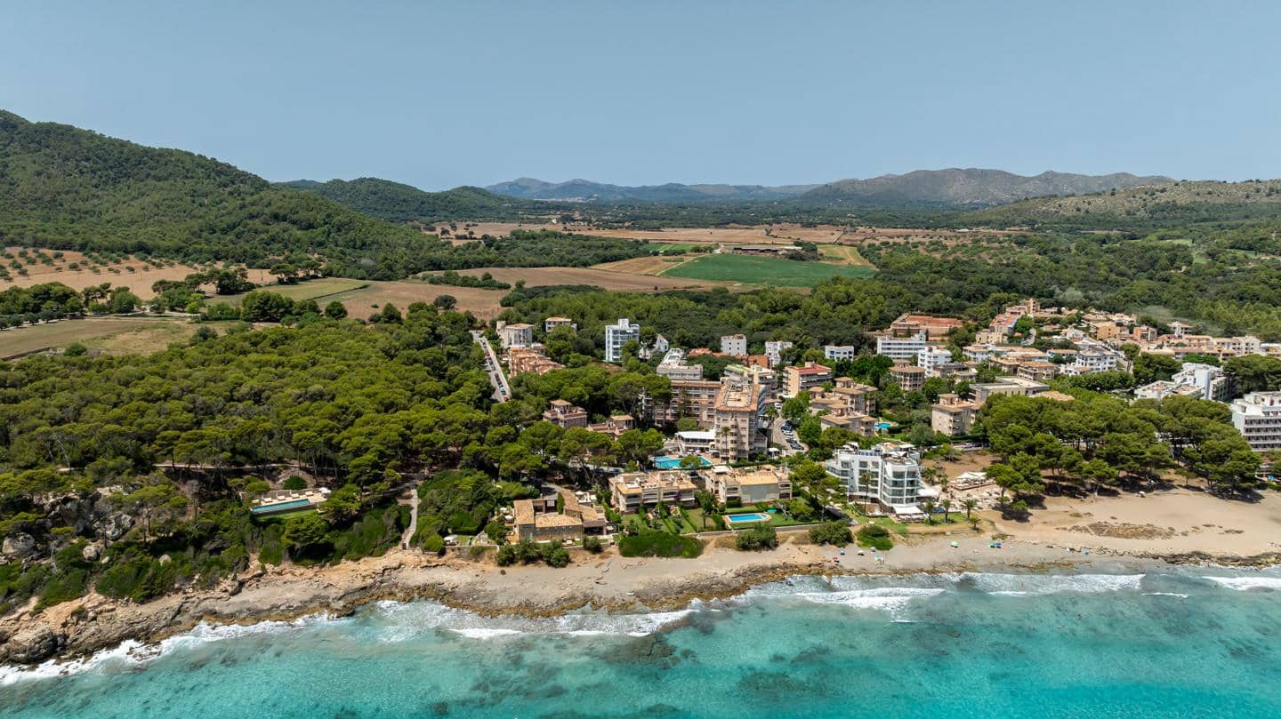 2 bedroom Flat for sale in Canyamel with pool garage - € 436,000 (Ref: 9412930)