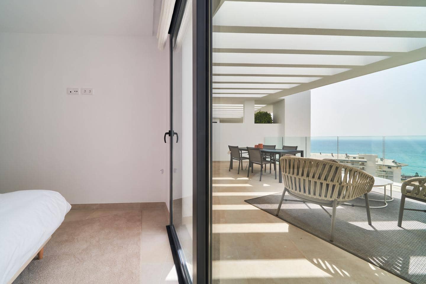 2 makuuhuone Asunto myytävänä paikassa Fuengirola mukana uima-altaan 
autotalli - 635 000 € (Ref: 9414509)