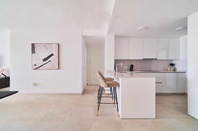 2 chambre Appartement à vendre à Las Gaviotas  - Carvajal, Fuengirola avec piscine garage - 635 000 € (Ref: 9414509)