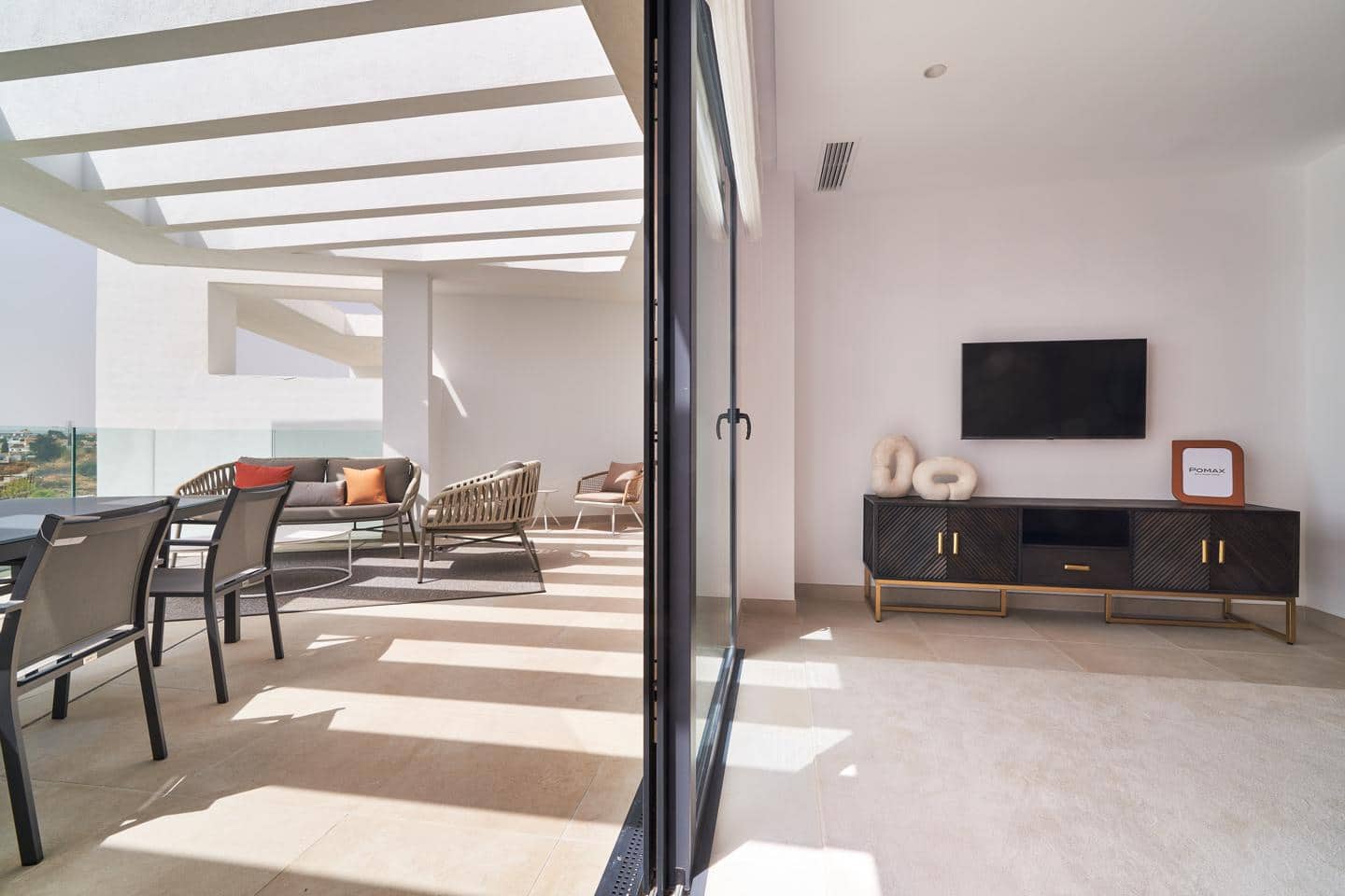 2 makuuhuone Asunto myytävänä paikassa Fuengirola mukana uima-altaan 
autotalli - 635 000 € (Ref: 9414509)