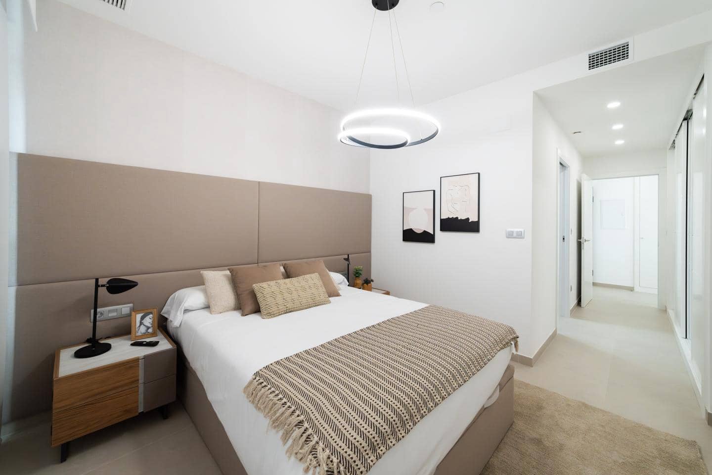 3 sypialnia Mieszkanie na sprzedaż w Benidorm z basenem garażem - 1 998 000 € (Ref: 9426590)