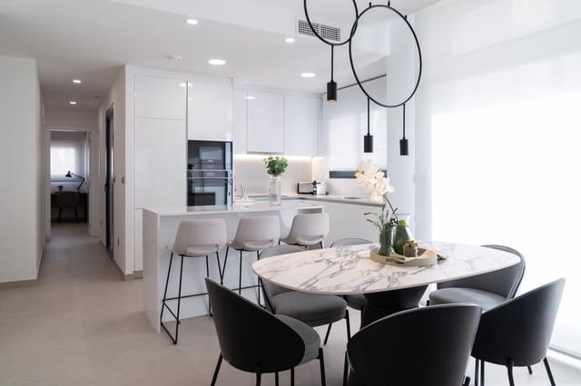 3 soveværelse Lejlighed til salg i Playa Poniente, Benidorm med swimmingpool garage - € 1.998.000 (Ref: 9426590)