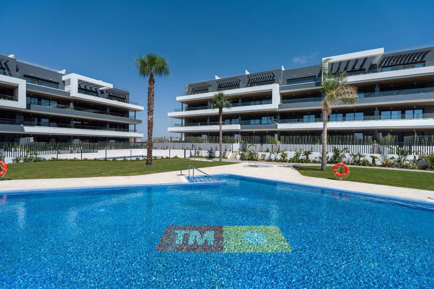 1 quarto Apartamento para venda em El Chaparral com piscina garagem - 251 000 € (Ref: 9460692)