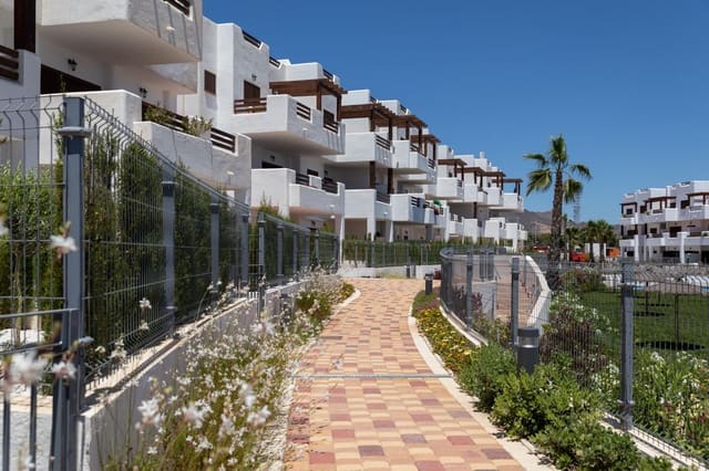 Bungalow de 1 habitación en Pulpí en venta con piscina - 157.000 € (Ref: 9460696)