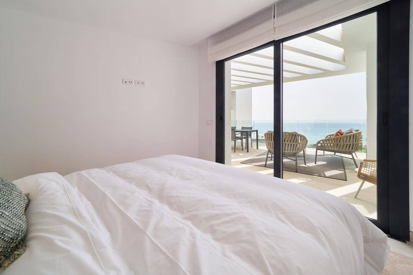 Piso de 2 habitaciones en Fuengirola en venta con piscina garaje - 635.000 € (Ref: 9460829)