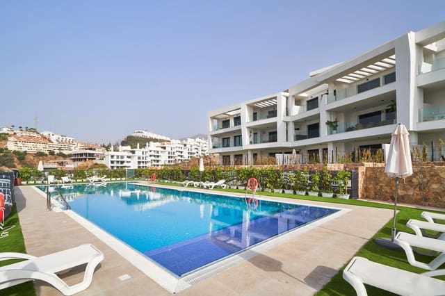 Piso de 2 habitaciones en Las Gaviotas  - Carvajal, Fuengirola en venta con piscina garaje - 635.000 € (Ref: 9460829)