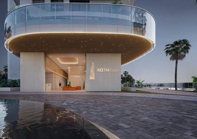 Piso de 2 habitaciones en Playa Poniente, Benidorm en venta con piscina garaje - 699.000 € (Ref: 9669104)