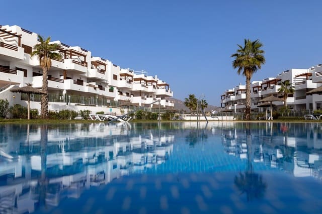 Piso de 1 habitación en Pulpí en venta con piscina garaje - 157.000 € (Ref: 9671217)