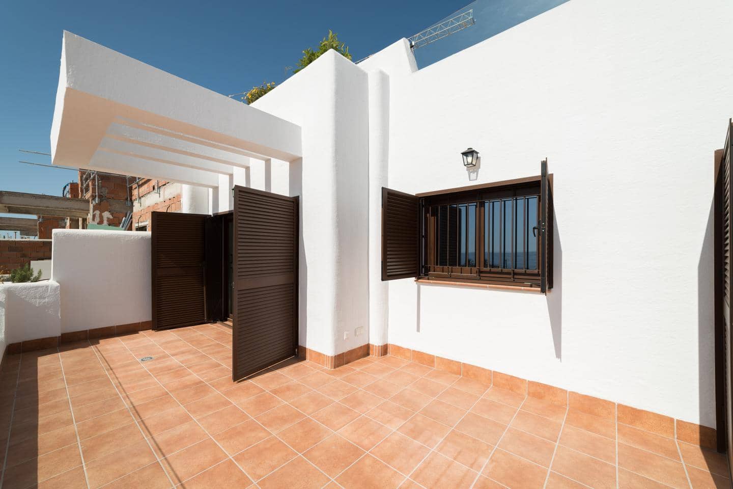 Piso de 3 habitaciones en Pulpí en venta con piscina garaje - 297.000 € (Ref: 9672121)