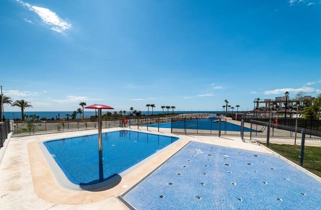 Piso de 3 habitaciones en Pulpí en venta con piscina garaje - 297.000 € (Ref: 9672121)