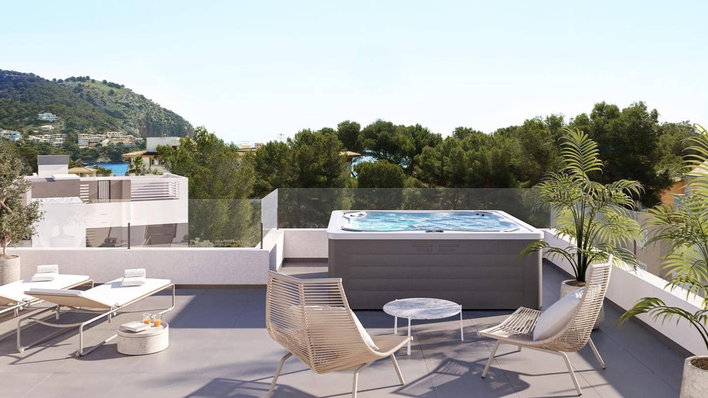 2 bedroom Flat for sale in Canyamel with pool garage - € 502,000 (Ref: 9687607)