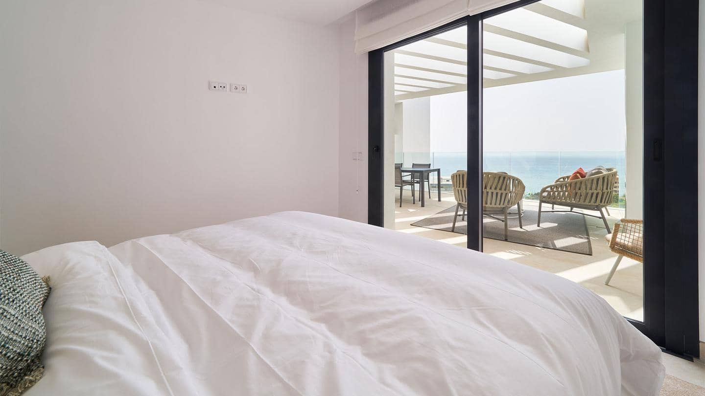 2 soverom Leilighet til salgs i Fuengirola med svømmebasseng garasje - € 580 000 (Ref: 9691403)