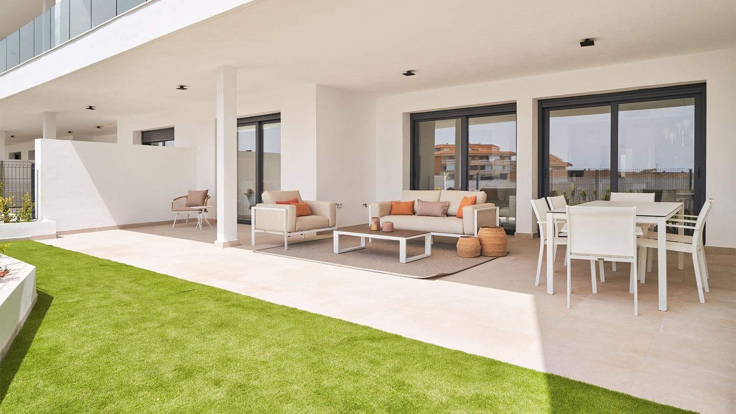 2 soverom Leilighet til salgs i Fuengirola med svømmebasseng garasje - € 580 000 (Ref: 9691403)