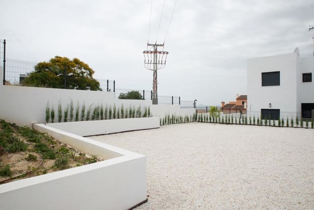 3 makuuhuone Huvila myytävänä paikassa Busot mukana uima-altaan 
autotalli - 409 000 € (Ref: 9694045)